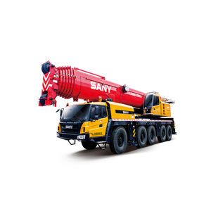 self-propelled crane