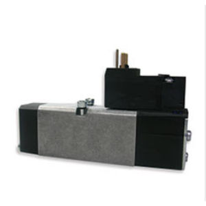 base-mounted pneumatic directional control valve