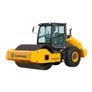 pneumatic tired road roller