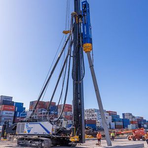 continuous flight auger (CFA) drilling rig