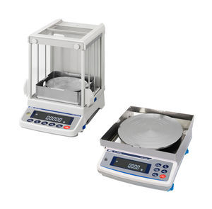 mass comparator