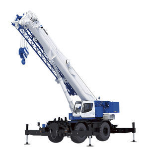 self-propelled crane 1