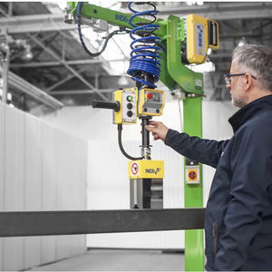 pneumatic gripper