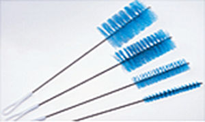 knotted tube brush