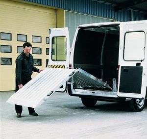 utility vehicle loading ramp