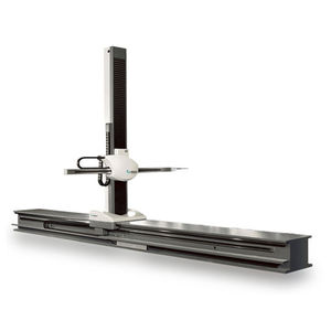 coordinate measuring machine with horizontal arm