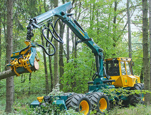 rubber-tired forestry harvester