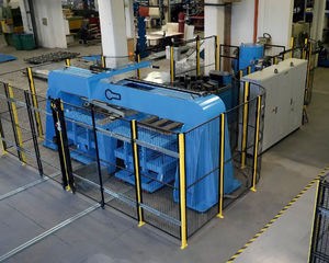 blade cutting line 1