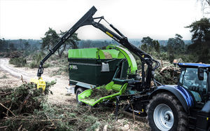 拖拉机式碎木机