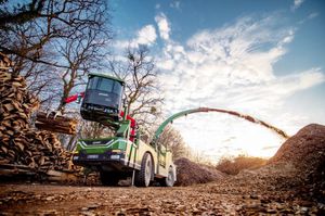 mobile wood chipper