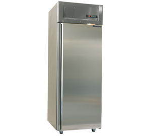 vertical freezer