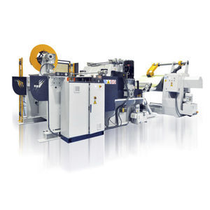 metal part straightening machine