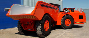 articulated dump truck