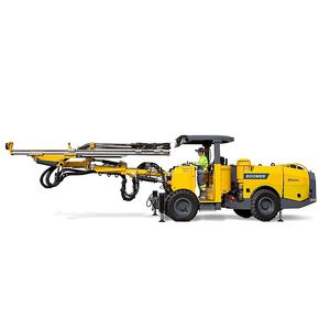 隧道大型钻井平台