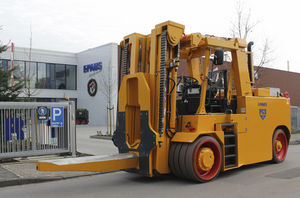 combustion engine forklift