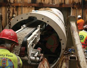 double-shield tunnel boring machine