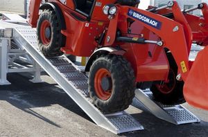 aluminum loading ramp