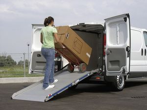 folding loading ramp