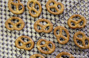 wire mesh conveyor belt / stainless steel / galvanized / for the food industry