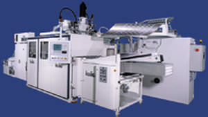 roll-fed thermoforming machine