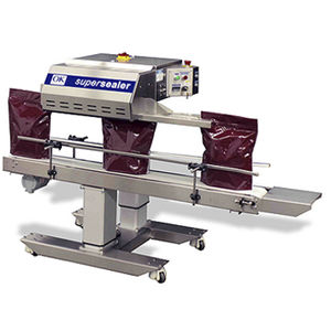 semi-automatic sealing machine