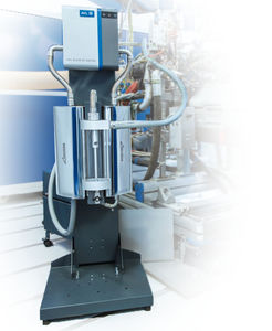 engine emissions monitoring device