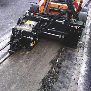 asphalt cutting device