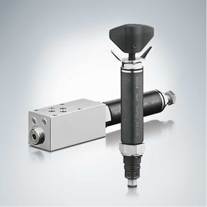 hydraulically-operated valve