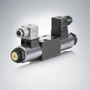 spool hydraulic directional control valve