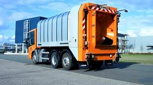 后装载机废料收集车辆