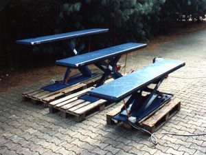 scissor lift table