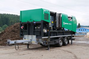 mobile screener / for waste / for wood / for biological waste treatment