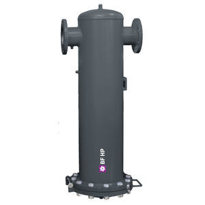 multi-cartridge filter housing