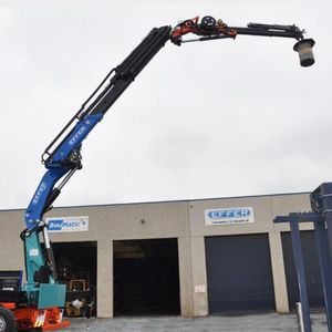 truck-mounted crane