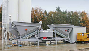 半移动式混凝土配料装置