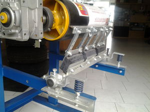 conveyor belt cleaner
