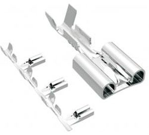 女性无焊料的终端