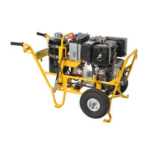 hydraulic power unit with combustion engine