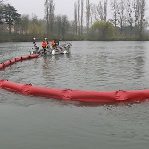 oil anti-pollution boom 1