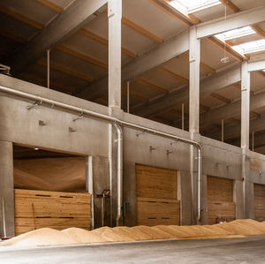 bulk storage system 1