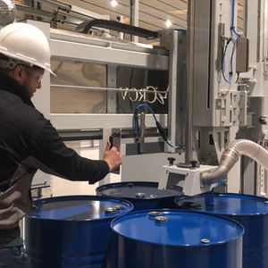semi-automatic filling machine