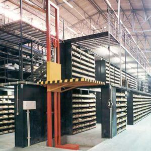 column type goods lift