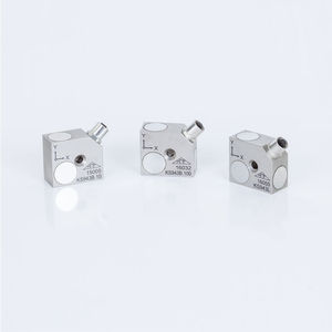 triaxial accelerometer