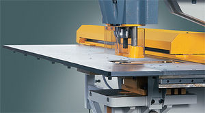 linear positioning table