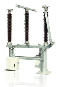 automatic isolator switch / high-voltage / center break