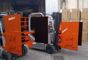 carton lifting clamp