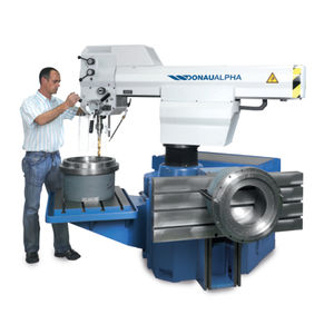 drilling and tapping machine