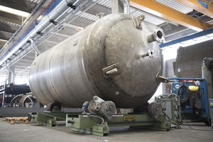 custom-made vessel 1