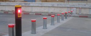 semi-automatic retractable bollard