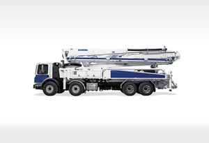 mobile truck-mounted concrete pump